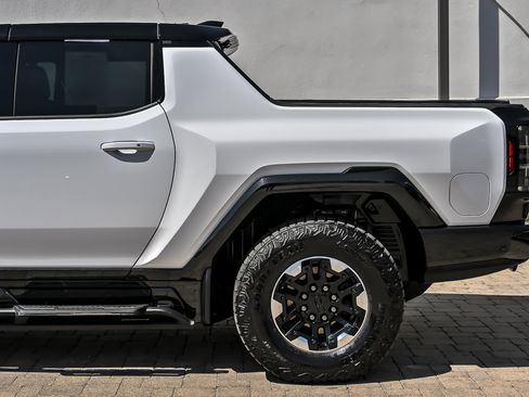 Used 2022 GMC Hummer EV Edition 1 w/ LPO, Illumination Package AWD/4WD image 15
