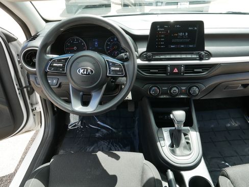 Used 2020 Kia Forte LXS FWD image 20