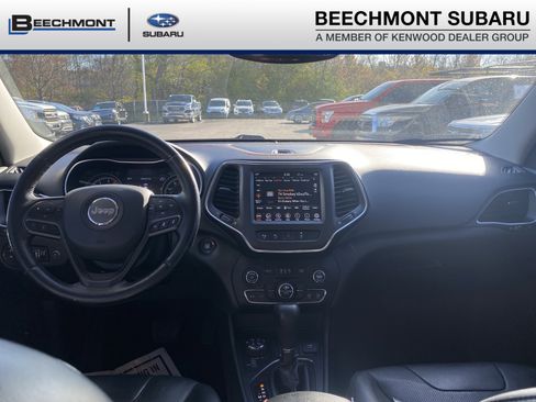 Used 2020 Jeep Cherokee Trailhawk image 9