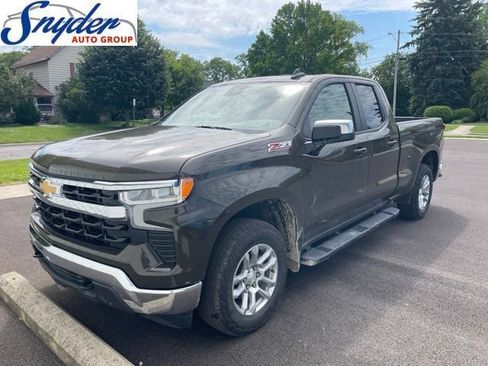 Used 2023 Chevrolet Silverado 1500 LT AWD/4WD image 1