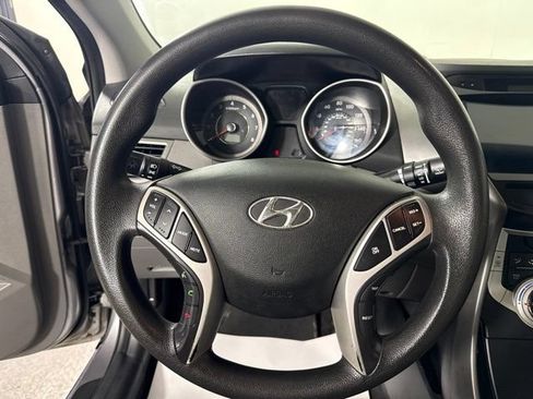Used 2011 Hyundai Elantra GLS w/ Preferred Equipment Pkg 3 FWD image 18