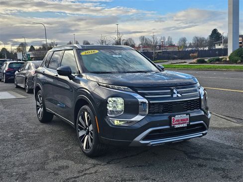 New 2026 Mitsubishi Outlander SEL image 3