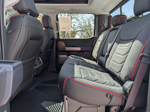 Used 2026 Ford F250 Lariat w/ Black Appearance Package image 21