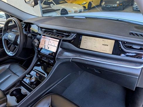 Used 2024 Jeep Grand Cherokee Limited 4xe image 23