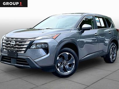 Used 2025 Nissan Rogue SV