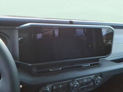 New 2026 Jeep Gladiator Sport image 17