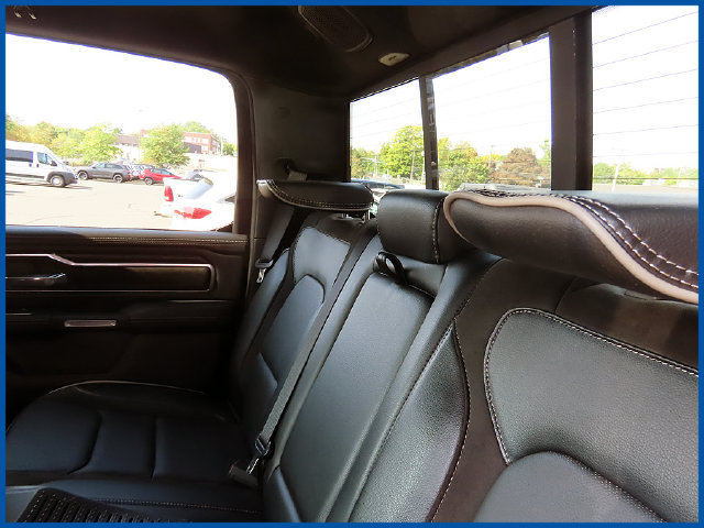 Used 2023 RAM 1500 Laramie AWD/4WD image 10