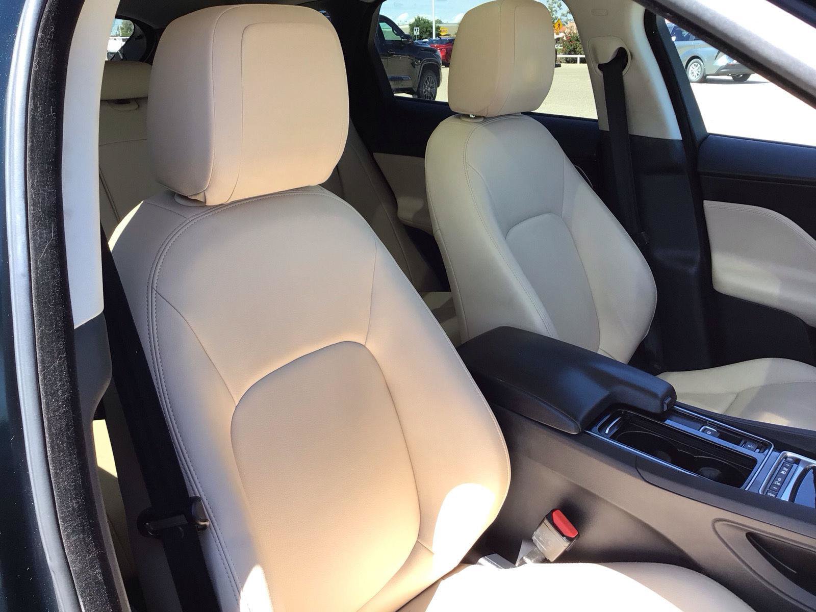 Used 2018 Jaguar F-PACE Premium AWD/4WD image 18