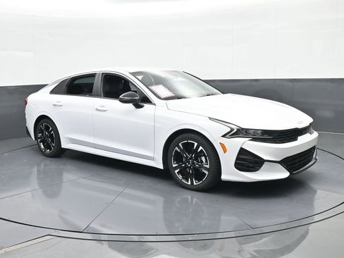 Used 2023 Kia K5 GT-Line image 8