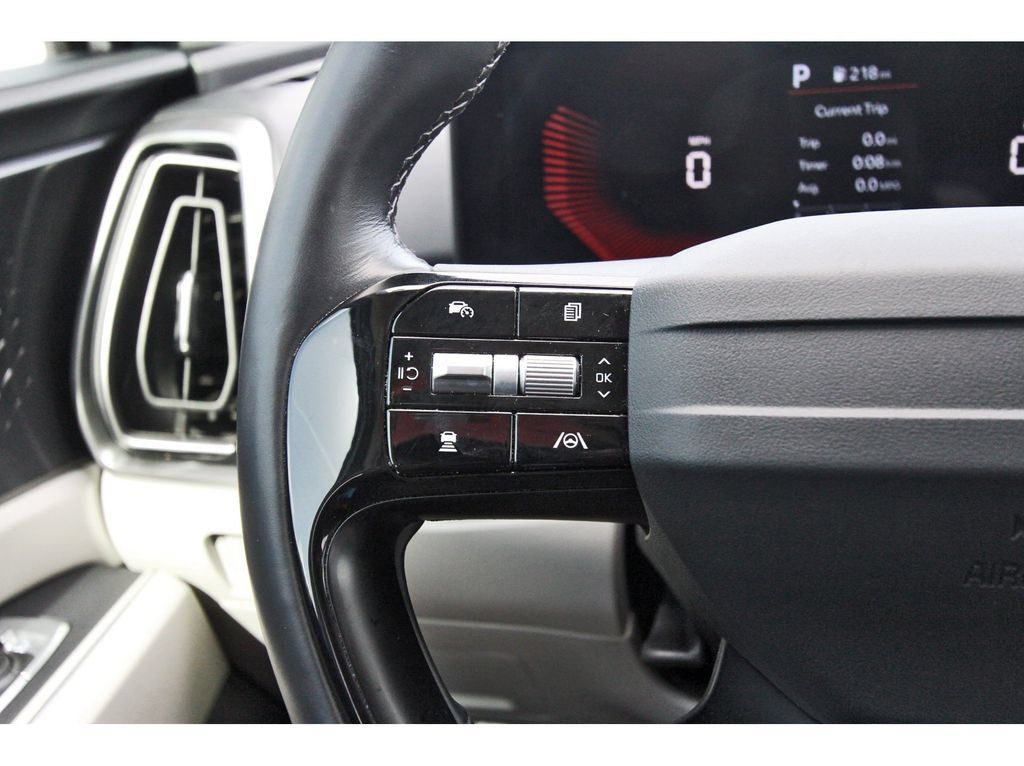 Used 2026 Kia Sorento S FWD image 24