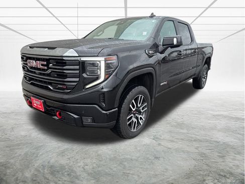 Used 2023 GMC Sierra 1500 AT4 w/ AT4 Preferred Package AWD/4WD image 1