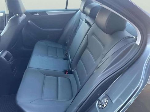 Used 2013 Volkswagen Jetta SE image 6