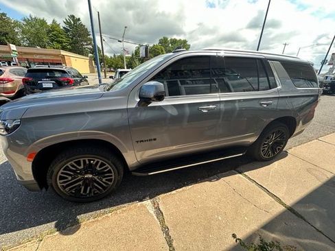Used 2021 Chevrolet Tahoe LT w/ LT Signature Package AWD/4WD image 4