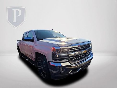 Used 2017 Chevrolet Silverado 1500 LTZ AWD/4WD image 2