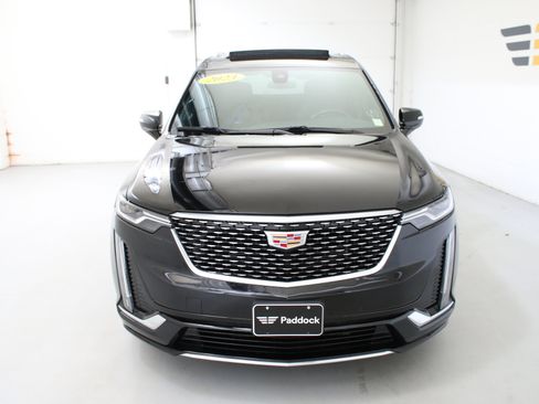Used 2023 Cadillac XT6 Premium Luxury AWD/4WD image 2