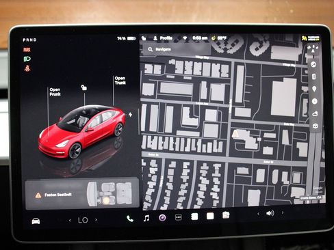 Used 2023 Tesla Model 3 Standard Range image 20