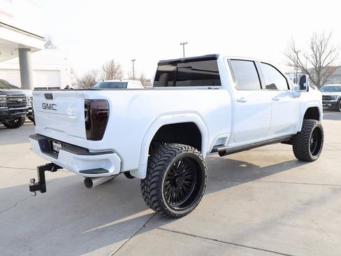 Used 2026 GMC Sierra 3500 Denali Ultimate image 6