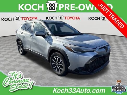 Certified 2024 Toyota Corolla Cross SE image 1