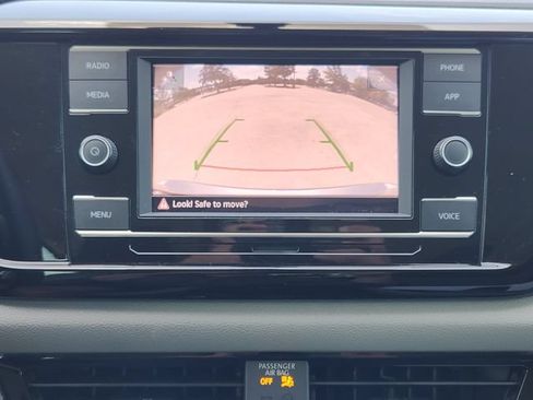Used 2023 Volkswagen Taos S FWD image 15