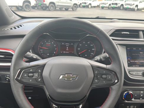 Used 2022 Chevrolet TrailBlazer RS image 21