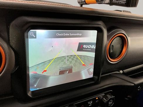 Used 2022 Jeep Gladiator Mojave w/ LED Lighting Group AWD/4WD image 49