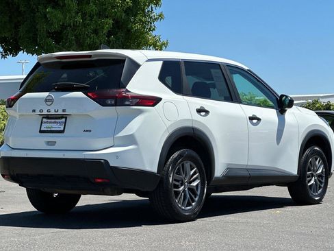 Certified 2024 Nissan Rogue S AWD/4WD image 4