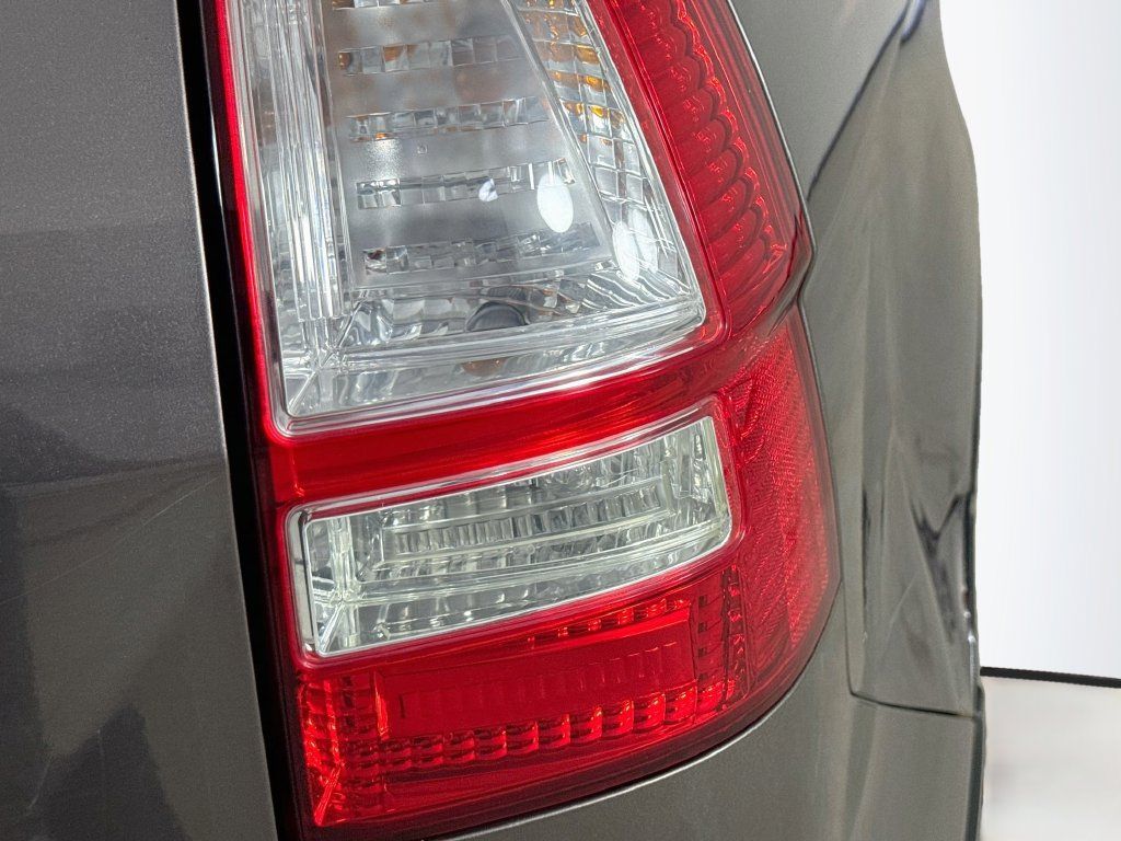Used 2010 Honda CR-V EX-L image 29