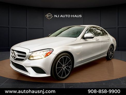 Used 2021 Mercedes-Benz C 300 Sedan w/ Premium Package image 5