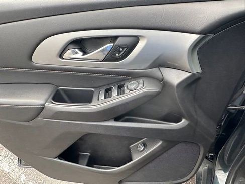 Used 2019 Chevrolet Traverse LT image 22