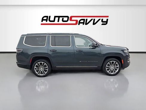 Used 2023 Jeep Grand Wagoneer Series II w/ Flexible Seating Group AWD/4WD image 8