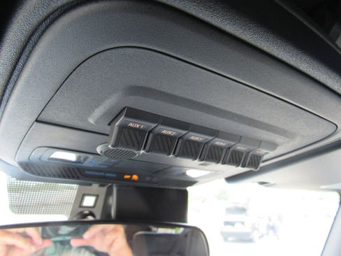 Used 2024 Ford Bronco Black Diamond w/ Sasquatch Package image 20