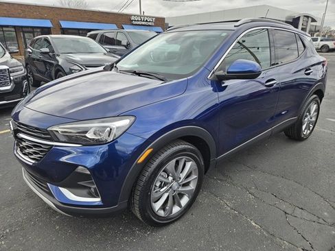 Certified 2023 Buick Encore GX Essence w/ Experience Buick Package image 3