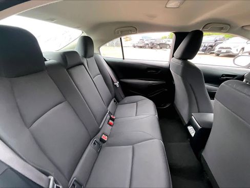 Used 2024 Toyota Corolla LE FWD image 19