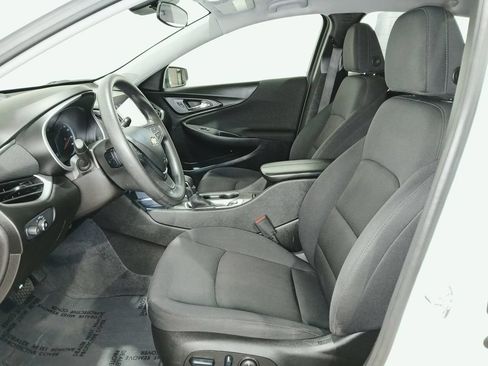 Used 2024 Chevrolet Malibu LT FWD image 9