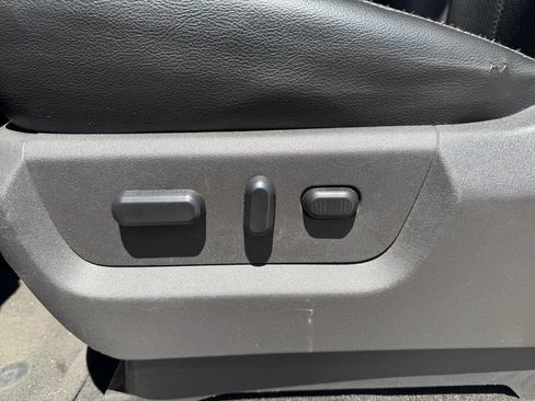 Used 2016 Ford F350 Lariat w/ Lariat Ultimate Package AWD/4WD image 19