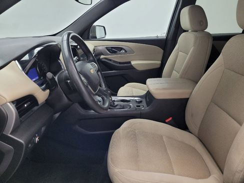 Used 2023 Chevrolet Traverse LT AWD/4WD image 17