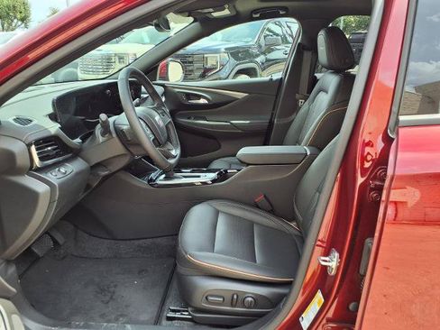 Used 2024 Buick Envista Avenir FWD image 19