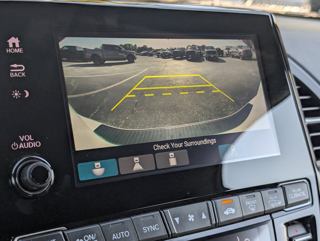 Used 2023 Honda Odyssey Touring image 23