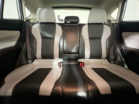 Used 2018 Subaru Crosstrek 2.0i Limited image 33