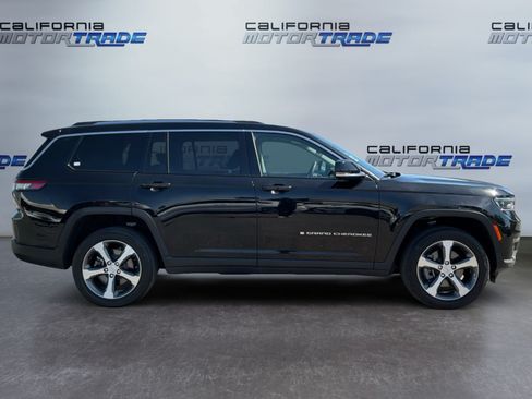 Used 2023 Jeep Grand Cherokee L Limited AWD/4WD image 4
