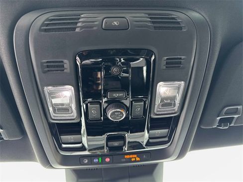 New 2026 Cadillac Escalade Luxury w/ LPO, Radiant Package image 21