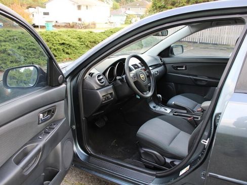 Used 2008 MAZDA MAZDA3 i Touring Value image 5