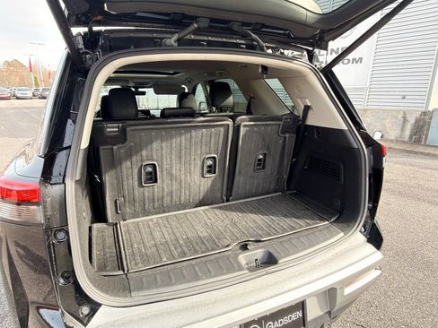 Certified 2024 Nissan Pathfinder Platinum w/ Cargo Package FWD image 25