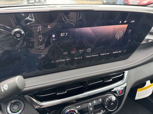 New 2026 Buick Envista Sport Touring image 12