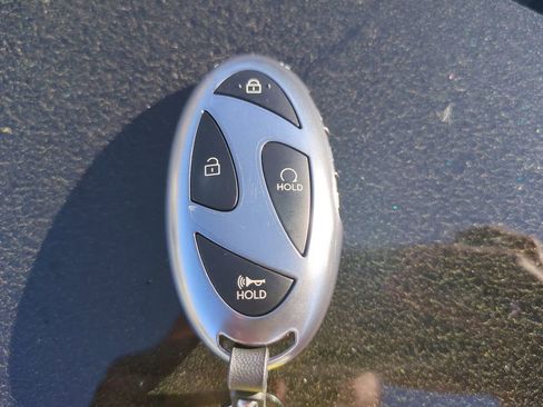 New 2026 Hyundai Tucson Limited image 39