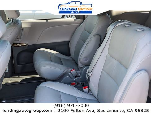 Used 2020 Toyota Sienna XLE Premium image 17