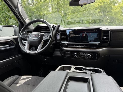 Used 2025 GMC Sierra 1500 Elevation AWD/4WD image 7