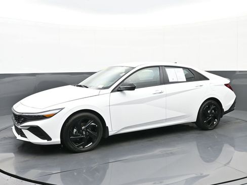 Certified 2026 Hyundai Elantra Sport image 7