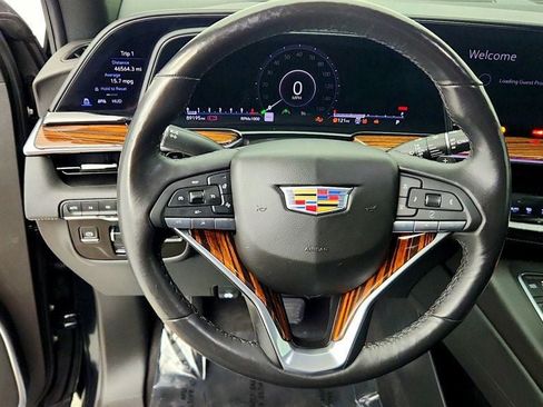 Used 2021 Cadillac Escalade ESV Premium Luxury w/ Performance Package AWD/4WD image 15