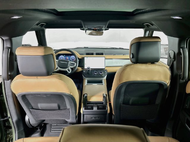 New 2026 Land Rover Defender 110 X-Dynamic SE AWD/4WD image 23